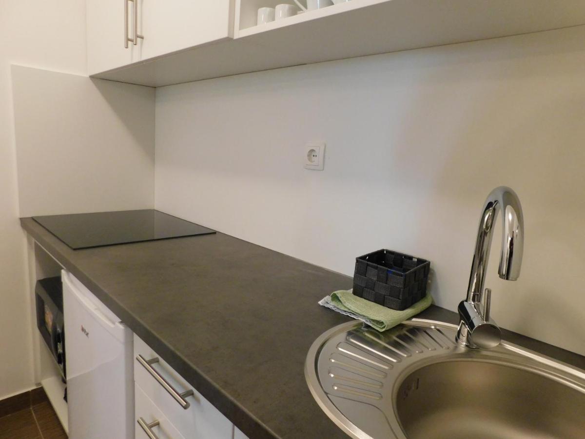 Appartement Modern Center Studio Under The Castle - Free Parking à Ljubljana Extérieur photo