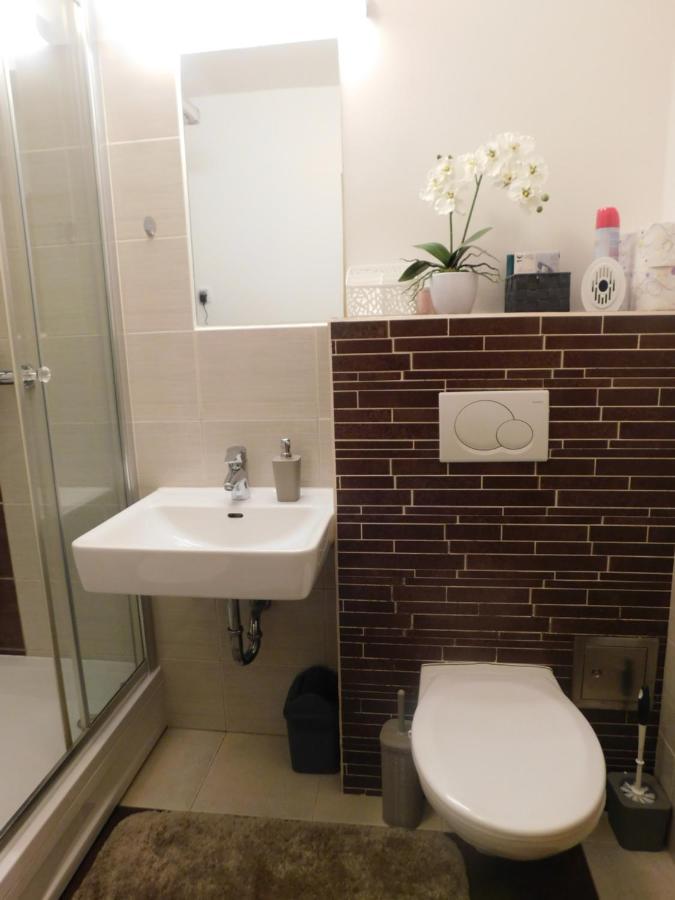 Appartement Modern Center Studio Under The Castle - Free Parking à Ljubljana Extérieur photo